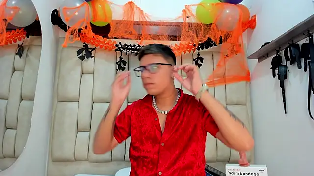 DavilANDkevin2 online show from October 2025 12:08:02 AM