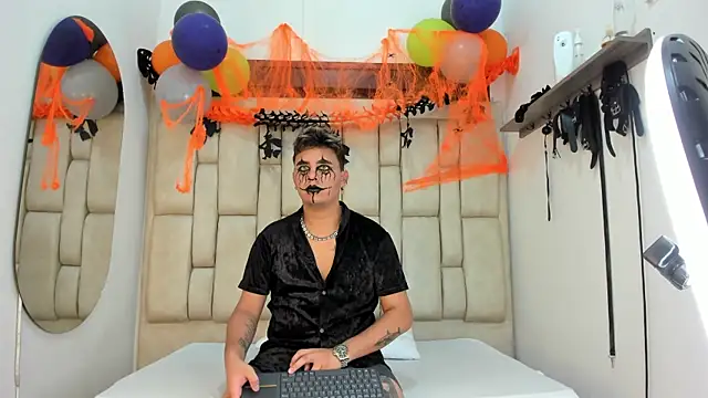 DavilANDkevin2 online show from October 2025 02:59:02 AM