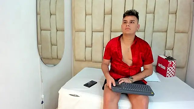 DavilANDkevin2 online show from November 2025 07:56:02 PM