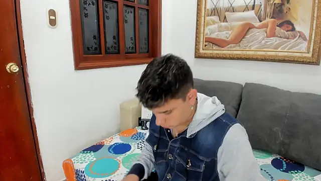 DavilANDkevin2 online show from November 2025 02:33:02 AM