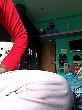 Desi couple305 online show from November 2025 08:55:01 AM