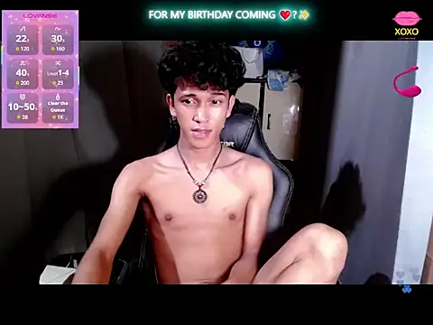 kenbigcockxx online show from November 2025 05:36:02 PM