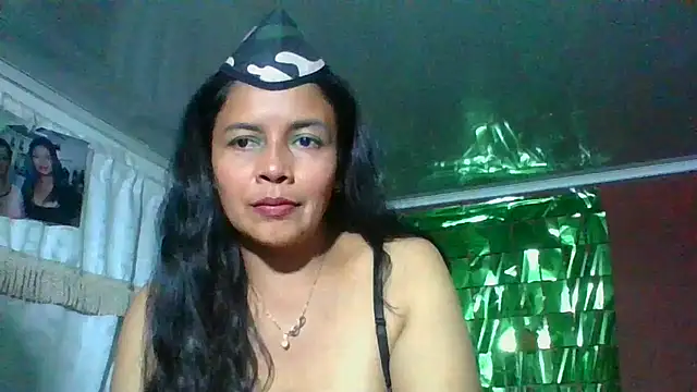 DianaOchoa  online show from October 2025 03:07:01 AM