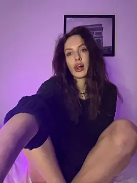 goodgirldevil online show from February 2026 09:02:02 PM