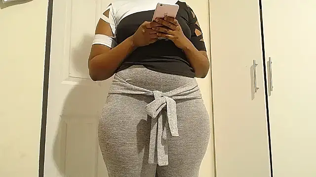 Goddessberry online show from October 2025 06:18:01 PM