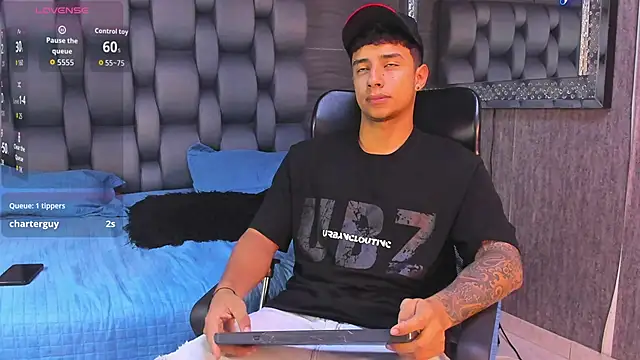 Snapshot of jaze_bradley chatting on November 2025 11:21:02 AM jaze bradley online show from November 2025 11:21:02 AM