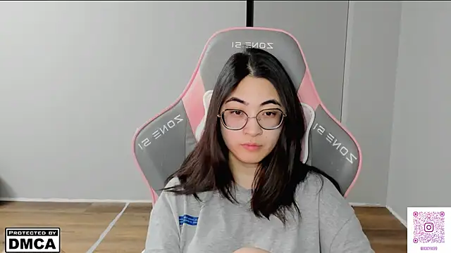 MeilideQian1 online show from February 2026 03:59:02 AM