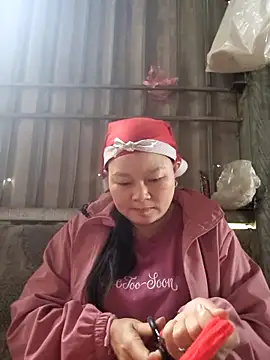 yoowwmr online show from November 2025 01:59:02 AM