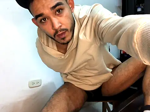 Snapshot of Rodneycot chatting on September 2025 02:50:02 AM Rodneycot online show from September 2025 02:50:02 AM