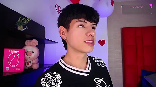 Ezra Storm online show from February 2026 05:40:02 AM