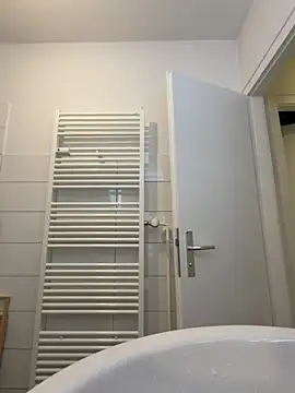 Snapshot of Jasmina-Joy chatting on November 2025 04:46:01 AM Jasmina-Joy online show from November 2025 04:46:01 AM