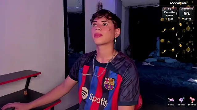 Snapshot of Jostin18 chatting on September 2025 01:25:02 PM Jostin18 online show from September 2025 01:25:02 PM