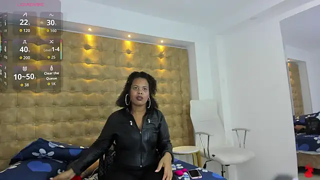 MiiaSmith   online show from January 2026 09:53:02 PM