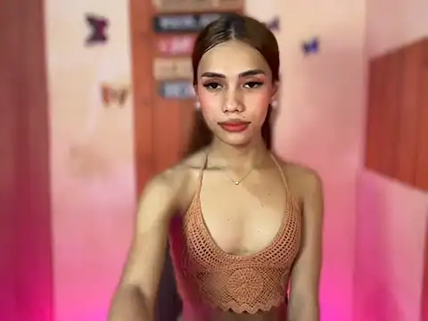Snapshot of Lovelynikki03 chatting on September 2025 06:58:02 AM Lovelynikki03 online show from September 2025 06:58:02 AM