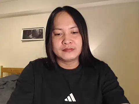 Snapshot of UrSweetTemptation_ara chatting on February 2026 04:38:01 PM UrSweetTemptation ara online show from February 2026 04:38:01 PM