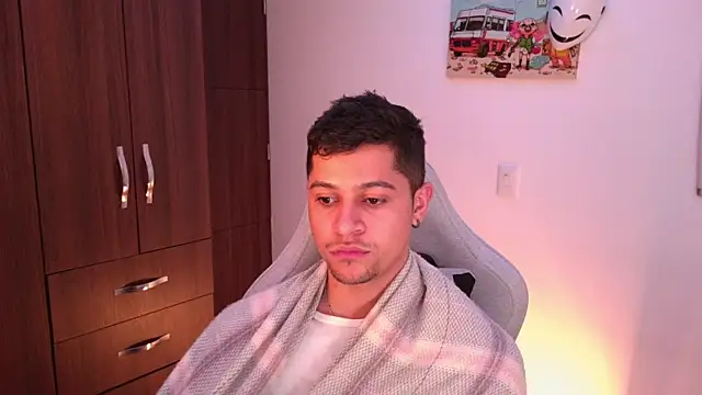 domsantiago  online show from October 2025 02:24:01 AM