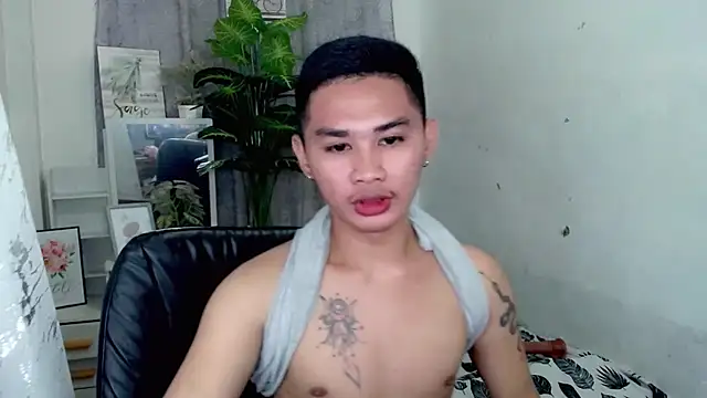 Snapshot of asianhardcock25 chatting on September 2025 10:48:01 AM asianhardcock25 online show from September 2025 10:48:01 AM