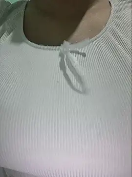 Shiny Babe online show from June 2026 04:28:01 AM