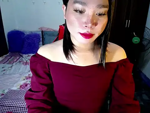 Snapshot of Urassiansweetcummer chatting on September 2025 01:49:01 AM Urassiansweetcummer online show from September 2025 01:49:01 AM