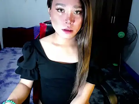 Snapshot of Urassiansweetcummer chatting on November 2025 02:10:02 AM Urassiansweetcummer online show from November 2025 02:10:02 AM