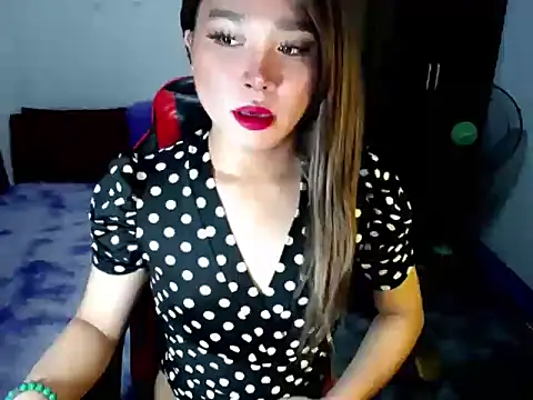 Snapshot of Urassiansweetcummer chatting on November 2025 02:00:02 AM Urassiansweetcummer online show from November 2025 02:00:02 AM