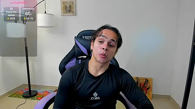 Maximiliano scoott   online show from October 2025 09:16:01 PM