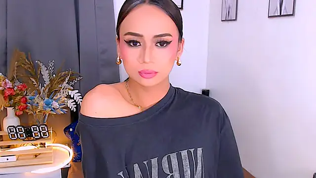 Zialustts online show from February 2026 03:51:02 AM