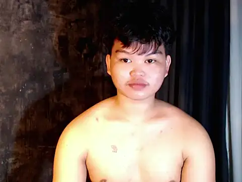 Reynelcock online show from October 2025 02:56:01 PM