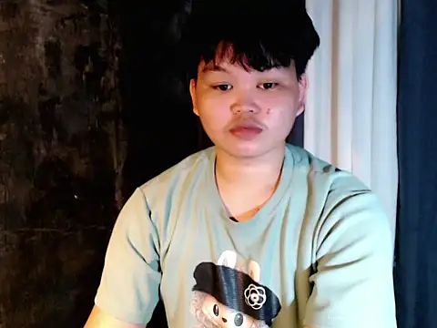 Reynelcock online show from October 2025 04:52:02 PM