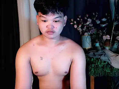 Reynelcock online show from October 2025 09:17:02 PM