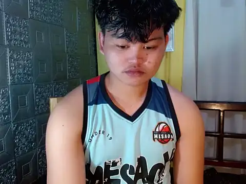 Reynelcock online show from November 2025 06:57:01 AM