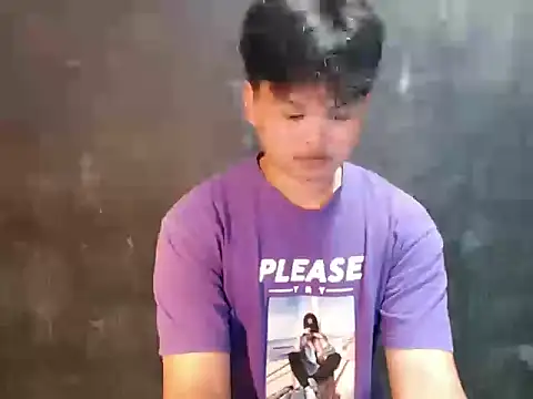 Reynelcock online show from December 2025 07:15:02 AM