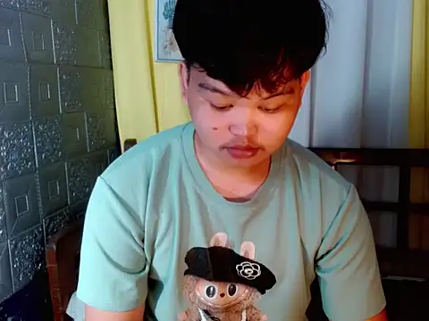 Reynelcock online show from February 2026 07:40:01 AM