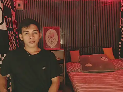 urhot chany online show from April 2026 05:28:01 PM