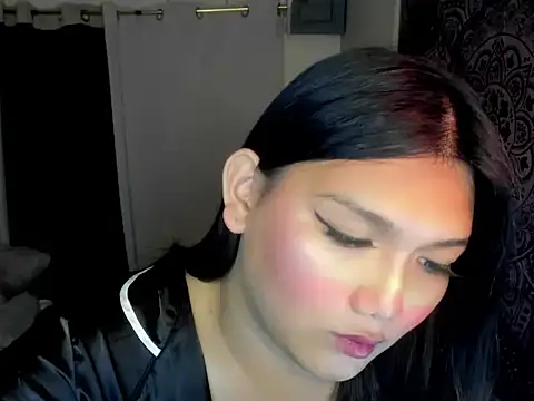 Lou heart online show from November 2025 05:41:01 PM