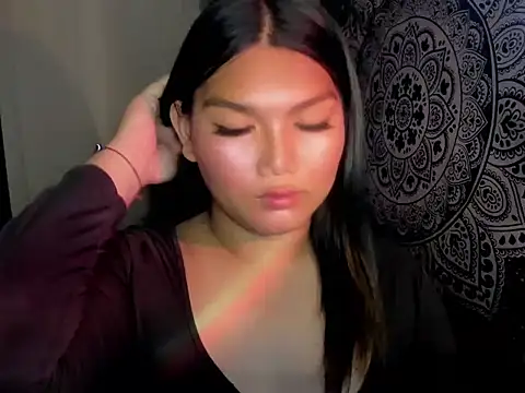 Lou heart online show from April 2026 09:39:33 PM