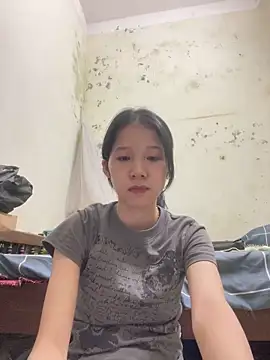 meomeo2k6 online show from October 2025 01:53:02 PM