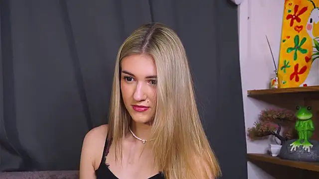 Snapshot of BeatrixGummer chatting on September 2025 08:21:01 PM BeatrixGummer online show from September 2025 08:21:01 PM