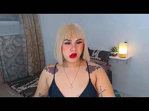 Snapshot of JayraFRESH chatting on September 2025 09:43:02 AM JayraFRESH online show from September 2025 09:43:02 AM