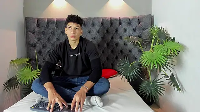 ALAN REDINGER online show from October 2025 12:28:02 PM