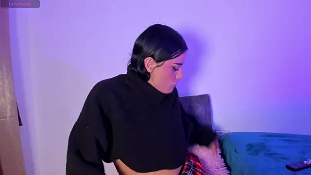 Shophie thoopson online show from January 2026 05:56:01 AM