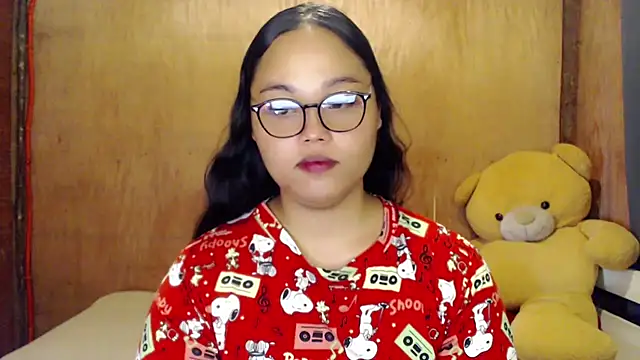 Snapshot of _Lylia chatting on September 2025 04:23:01 AM  Lylia online show from September 2025 04:23:01 AM