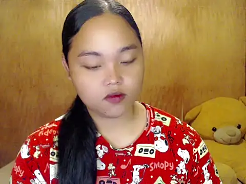 Snapshot of _Lylia chatting on October 2025 11:50:01 PM  Lylia online show from October 2025 11:50:01 PM