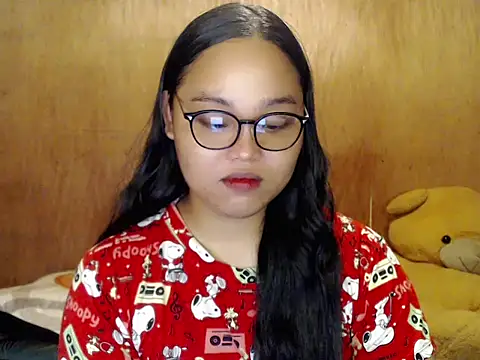 Snapshot of _Lylia chatting on October 2025 09:27:01 PM  Lylia online show from October 2025 09:27:01 PM