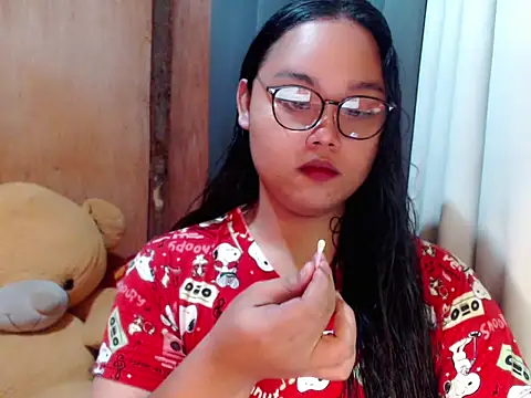  Lylia online show from November 2025 08:10:01 PM