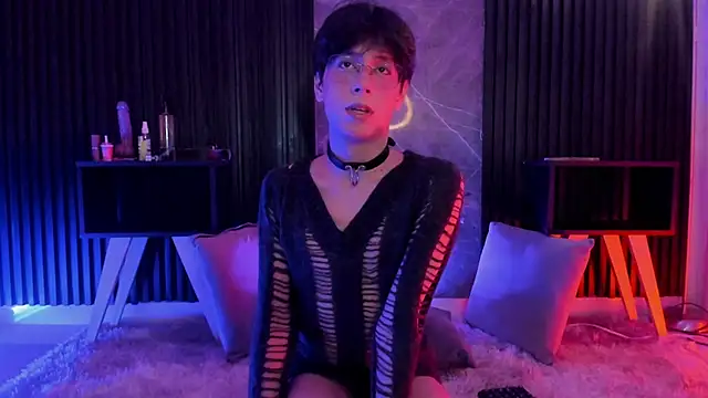 luixdust  online show from September 2025 04:46:02 AM