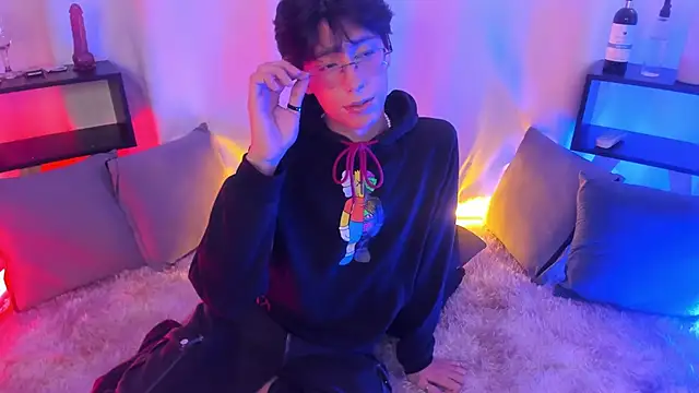 luixdust  online show from September 2025 05:10:02 AM