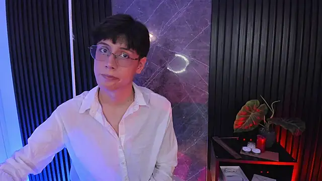 luixdust  online show from November 2025 05:20:01 AM