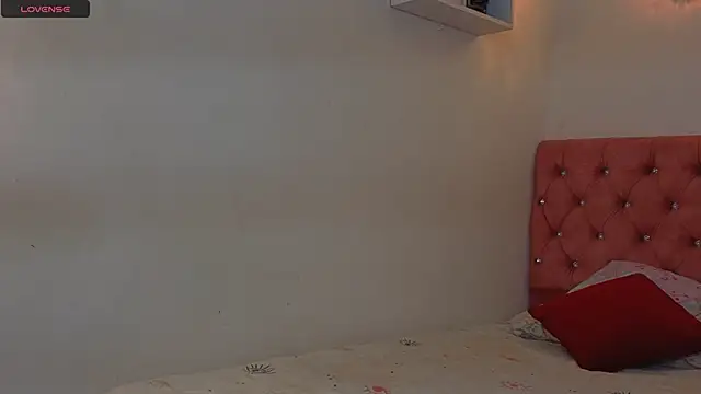 Kyra Honey online show from October 2025 07:55:01 PM