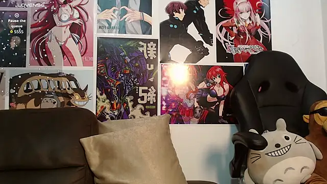 Snapshot of Cleogh_ chatting on September 2025 08:23:01 PM Cleogh online show from September 2025 08:23:01 PM